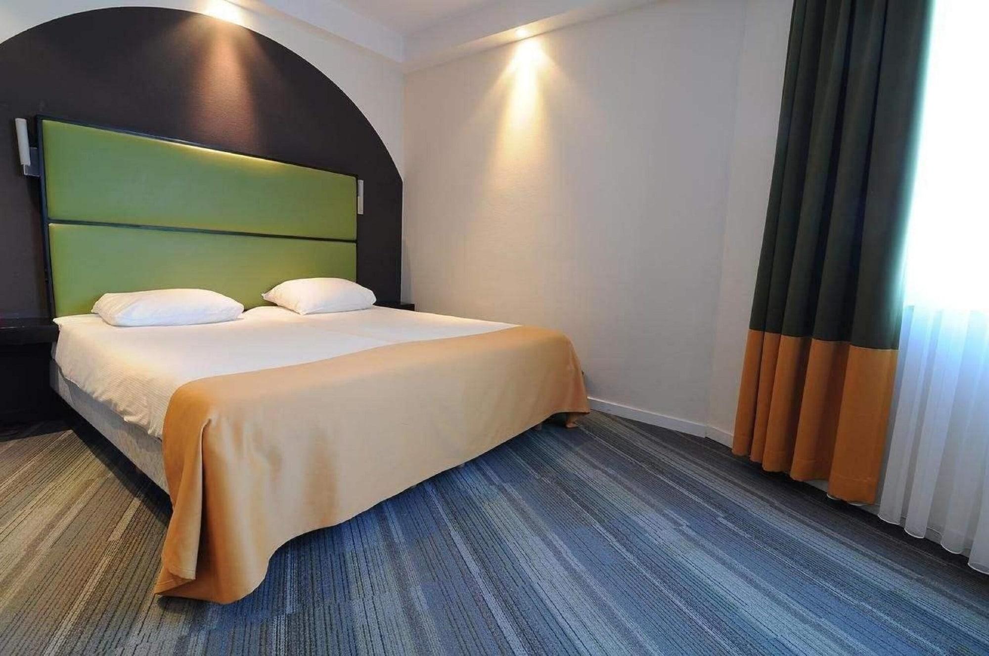 Hotel Arlon Szoba fotó